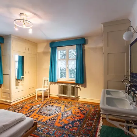 Surselva Apartamento *